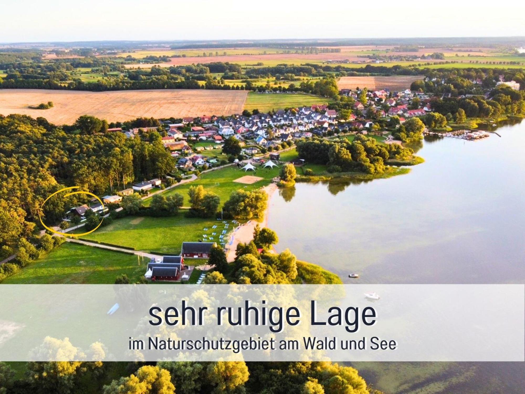 Strandhaus Mathea - Ruhige Lage Direkt Am Fleesensee - Parkplatz, Kamin, Sauna - Familienfreundlich Unter Gohren Bagian luar foto